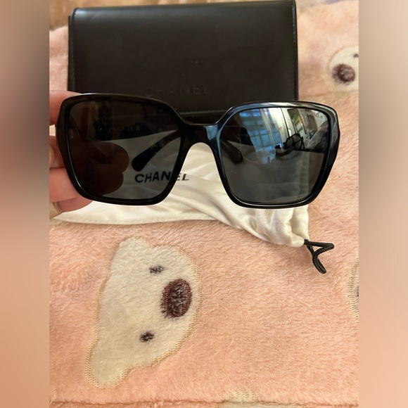 Chanel Non-prescription sunglasses - Picture 10 of 16